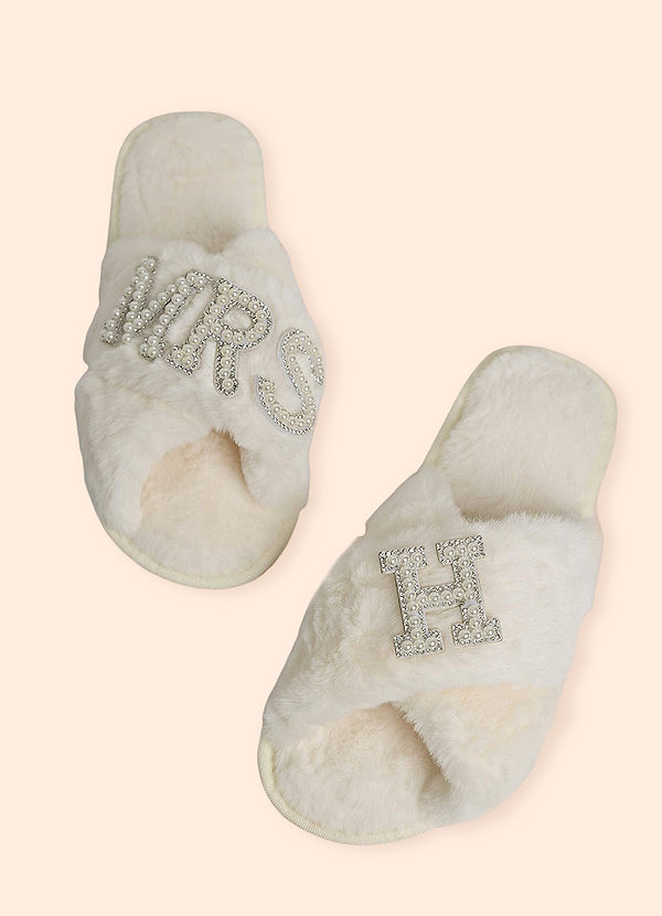 front Fuzzy Pearl Bride Slippers