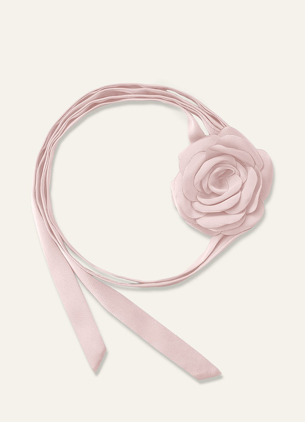 front Collar de cuerda con flor de rosa de gasa del mismo color