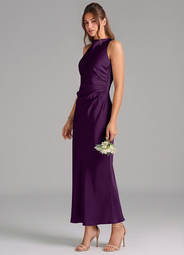 Azazie Evadne Vestidos Dama de Honor Vestido de Uva de Satén Elástico de Corte Recto con Plisado image1