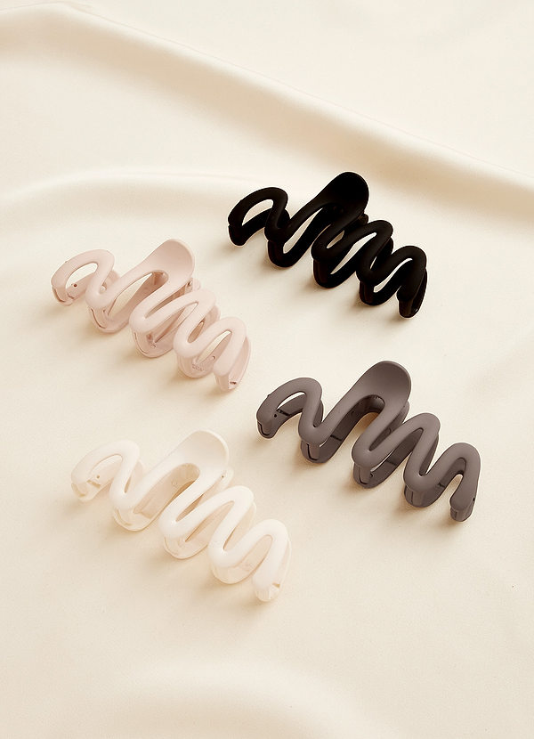 front Matte Wavy Claw Clip