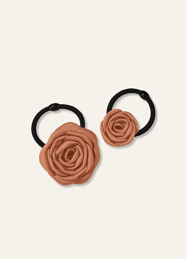 front Darling Poise Ivory Flower 2-Piece Hair Tie Set