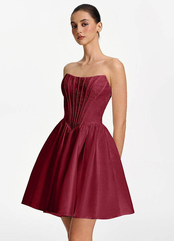 Lisbeth Borgogna Mini abito senza spalline con corsetto in pizzo e allacciatura a corsetto. image1