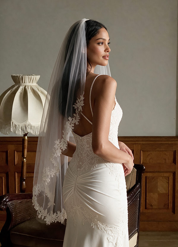 front Cordelia Floral Lace Hip Length Veil