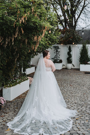 Blooming Petal-Edged Lace Cathedral Veil | Azazie