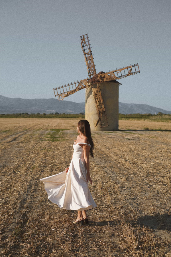 Modern Designer Women's Clothing & Accessories | Alice + Olivia